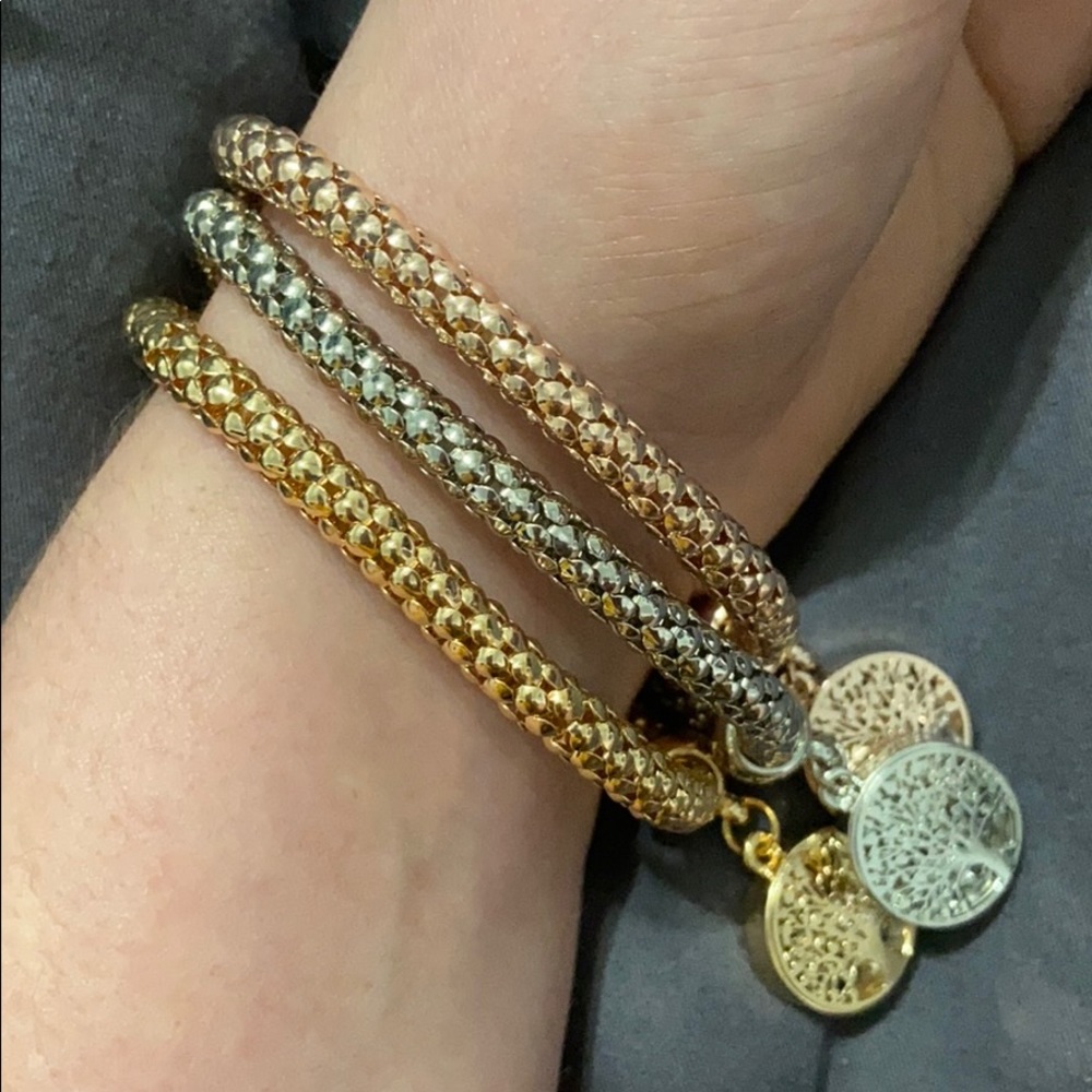 Set of bracelets